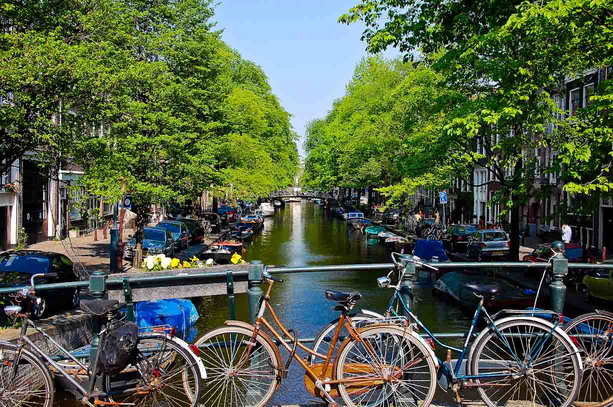 I’M MOVING TO AMSTERDAM!
