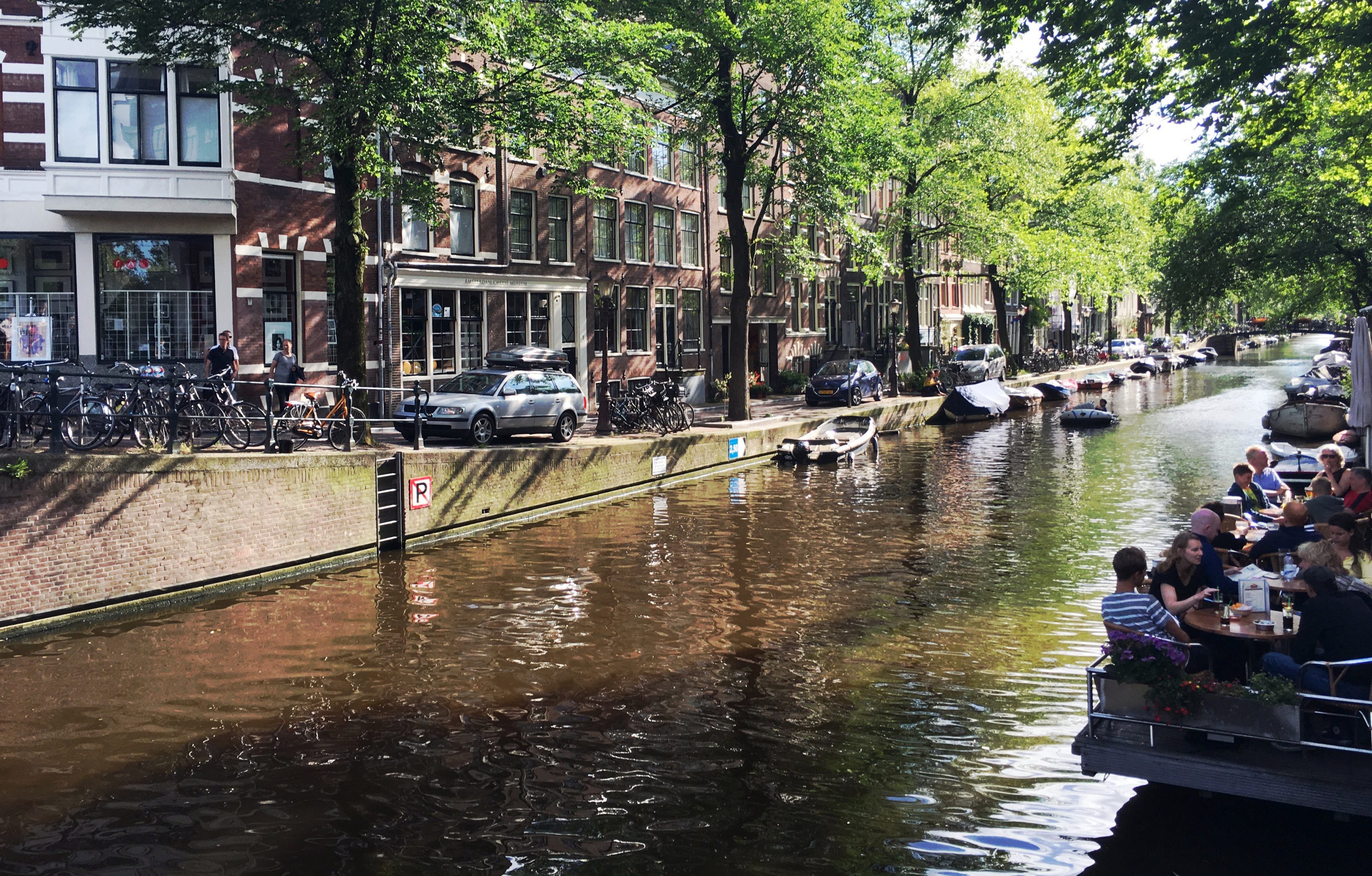 Billige spisesteder i Amsterdam | Her kan du spise på budget